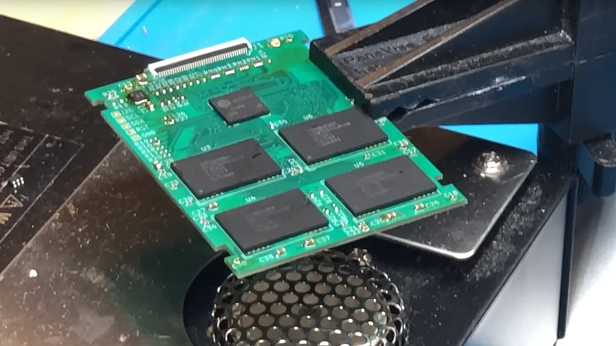 Collin Mistr's Open-Hardware 2.5 IDE SSD Aims to Bring Speedy Solid-State  Storage to Vintage PCs 