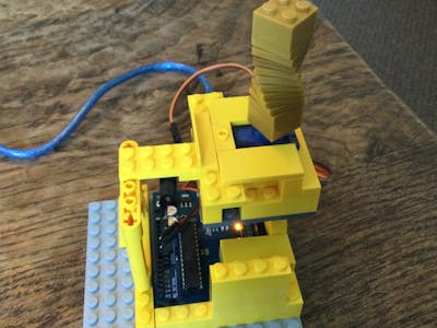 Spinning Golden Tower (Lego)