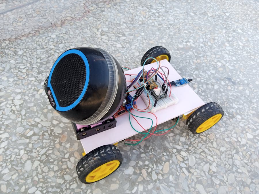 Arduino Obstacle Avoiding Talking Car