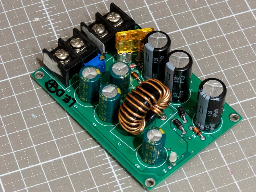A High Efficiency Buck Converter for 100W COB LED