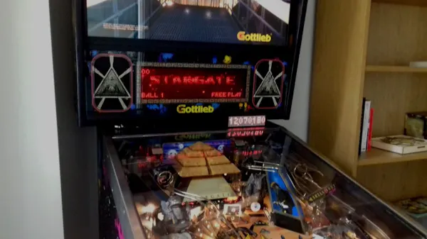Martin Raynsford's Pinball Clock Makes It Harder to Lose Time While ...