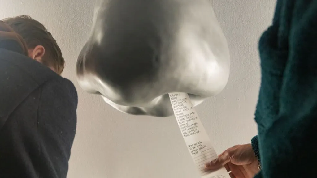 Nose Art Hard to Get!　他　ノーズアート This Giant Nose Art Piece Drips Descriptive Snot - Hackster.io