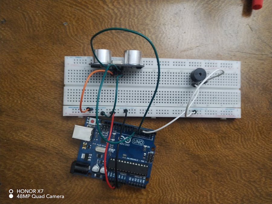 Ultrasonic detector