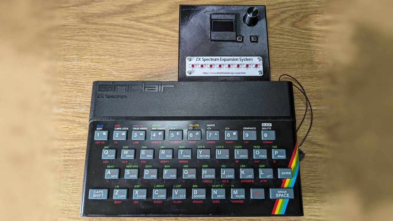 【Strange I】vintage setup Derek Fountain's Stringy-Floppy-Free Sinclair ZX Microdrive