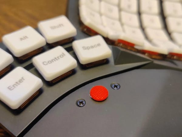 Read more about the article MoErgo’s Glove80 Will get an IBM TrackPoint-Type Improve in This Intelligent Ergonomic Keyboard Mod