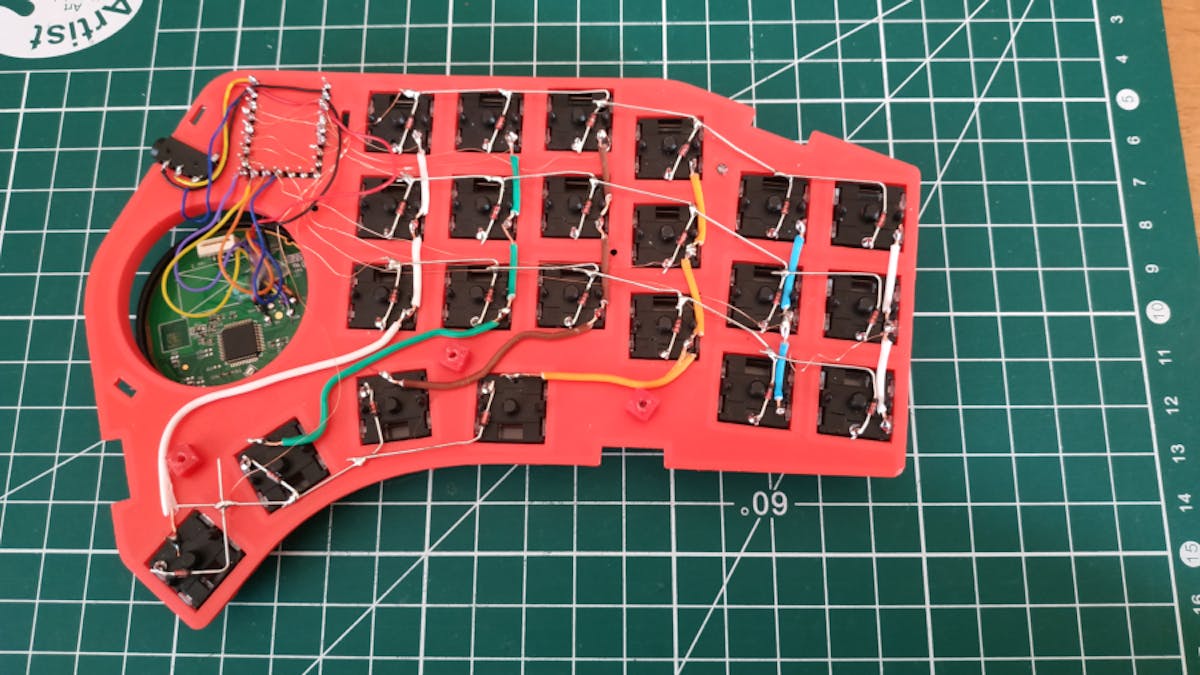 RaphCoder13's Birdy44 Is a 3D-Printable, RP2040-Powered