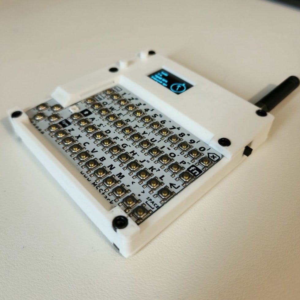 Haruki Toreda's HelTXT Lite Is a Compact, Standalone Node