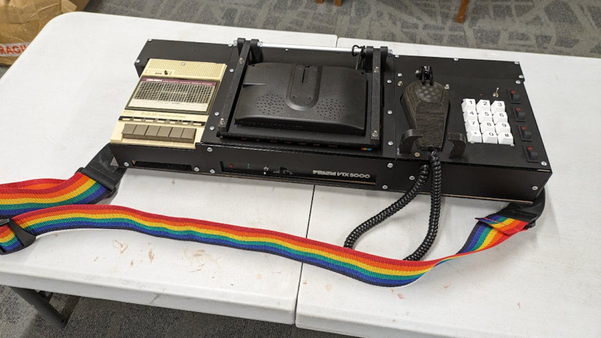 Lex Bailey's Luggable Laptop Is Powered by a Sinclair ZX