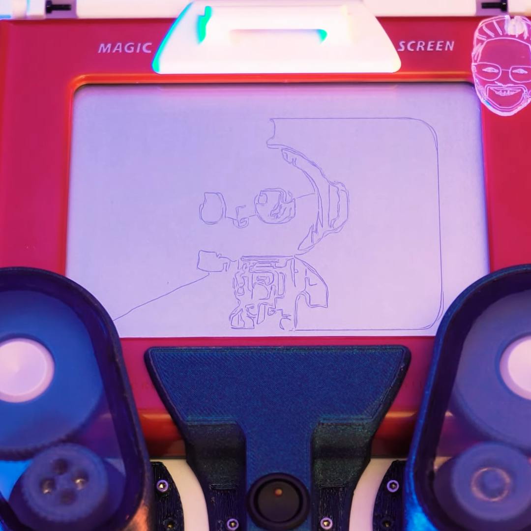 【箱付き・未使用品】Etch A Sketch デジタルウォッチ Amazon | Etch A Sketch Miniature Edition- Pocket Sized