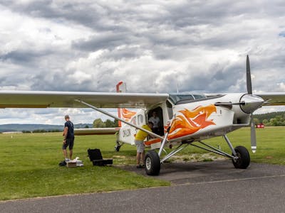 Measuring Altitude and Atmospheric Pressure in an Airplane