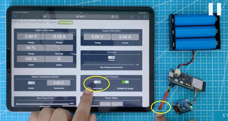 Header pin 3.3 V output disabled, red LED off