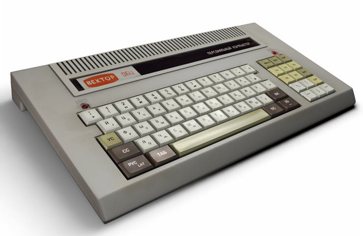 パソコン太郎 FM-8（1981年） : 富士通