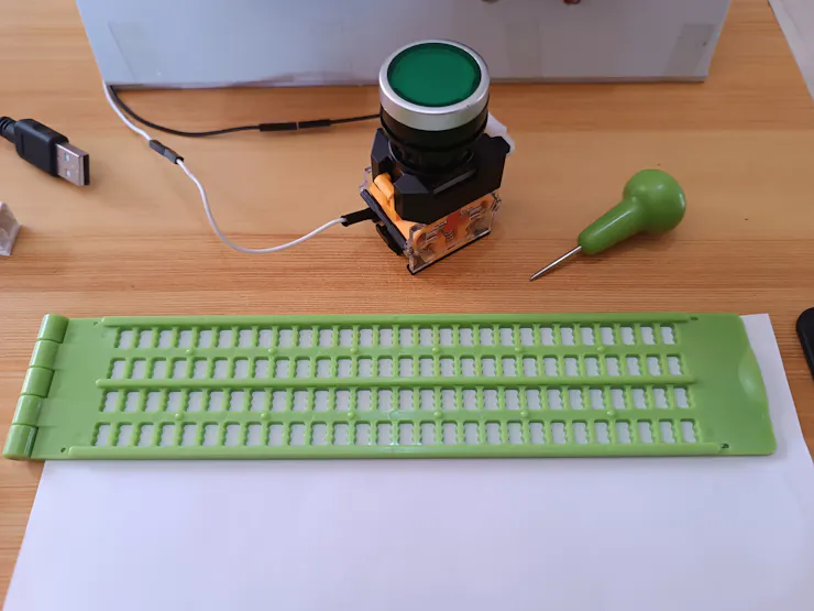 Plastic Braille Slate with Stylus