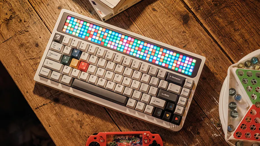 Angry Miao's AM RGB 65 Borrows the Nintendo Game Boy Aesthetic
