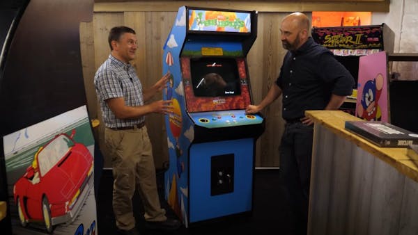 アート・デザイン・音楽 The Collector's Cabinet and Miniature The Collector's Cabinet and Miniature Pharmacy