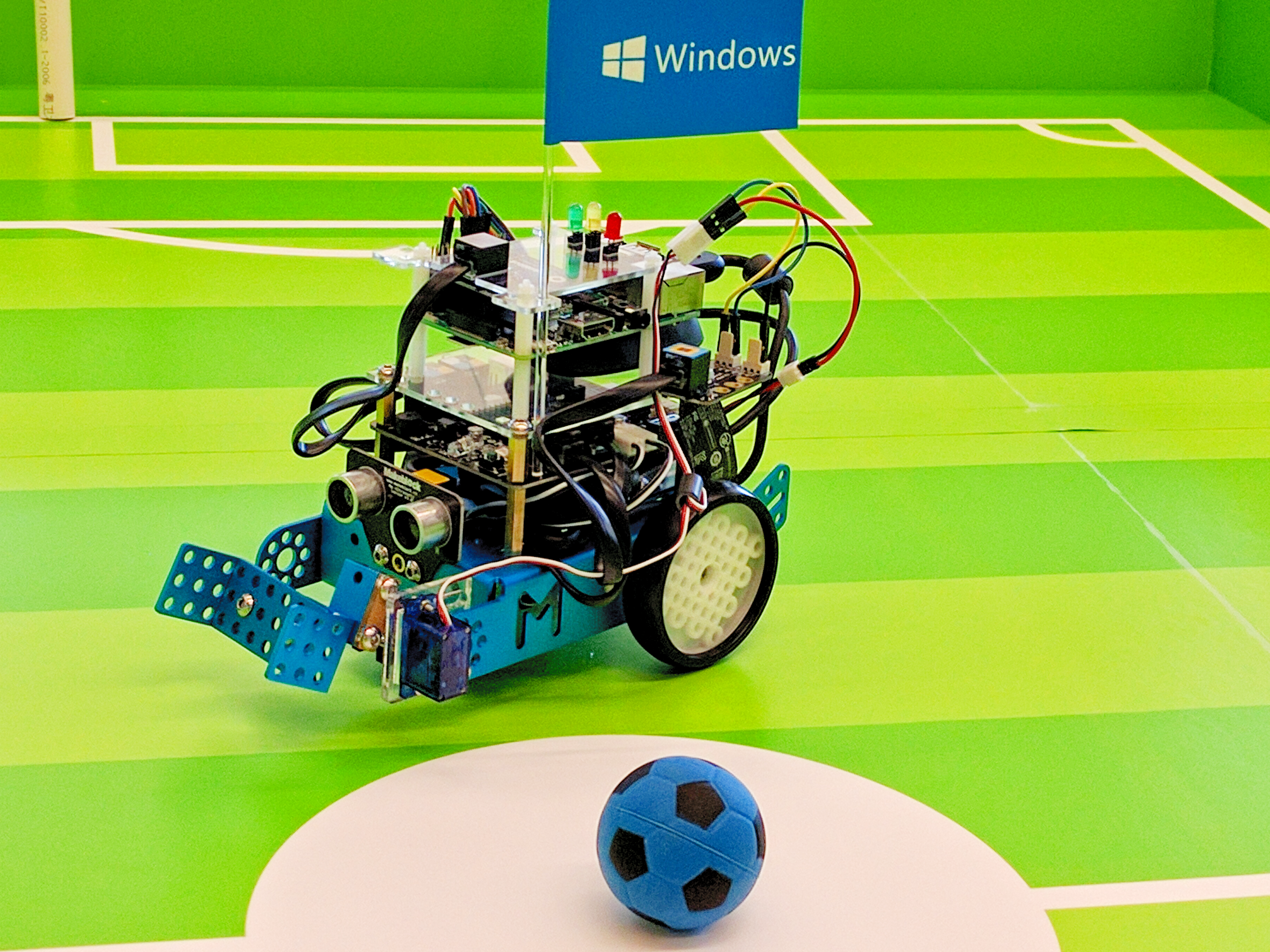 robot soccer bot design