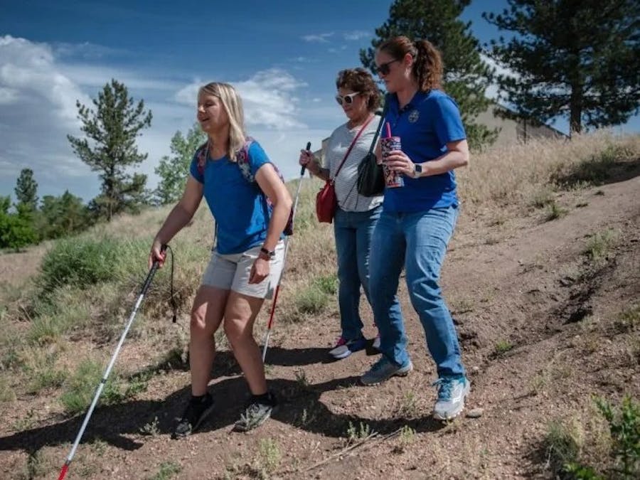 Nature Access: An Audio Guide for Visually Impaired Outdoor