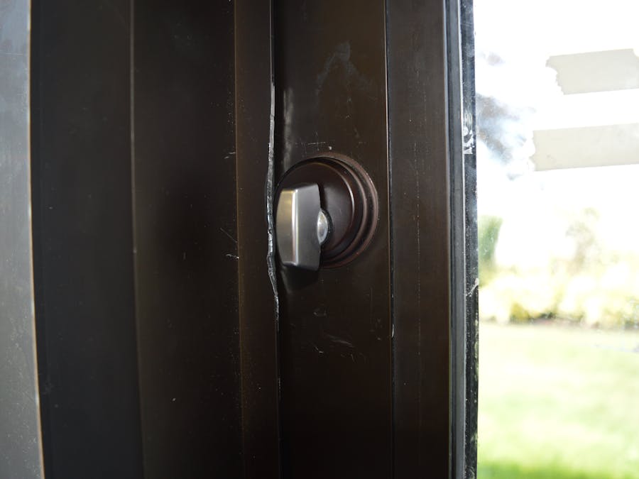 Creating a WiFi-Controlled Automatic Door Lock