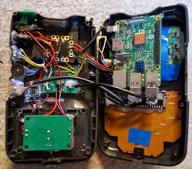 This NEC TurboExpress Handheld Is a Real Sleeper Build, Hiding a