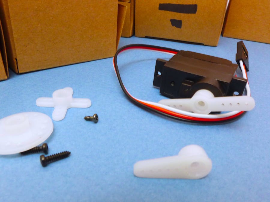 Servo: Arduino Basics