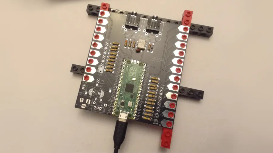The Pico Touch Board Turns a Raspberry Pi Pico Into a Chunky MIDI