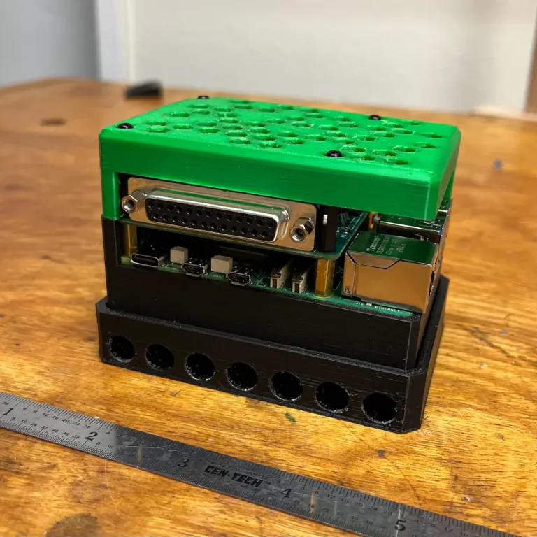 achanページ Turning a Raspberry Pi Into a CNC Controller with LinuxCNC — and a