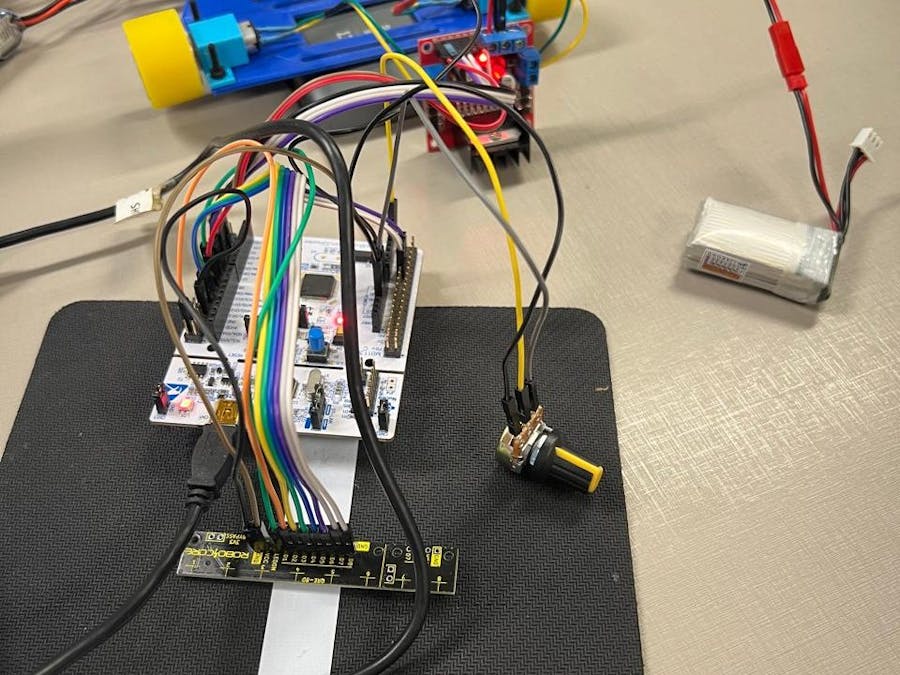 Carro Dual: Modo RC & Line Follower