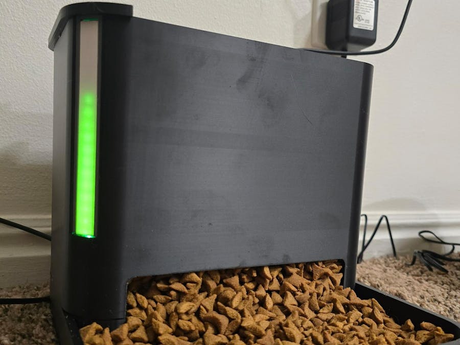 3D Printable Pet Foot Dispenser With Level Sensing