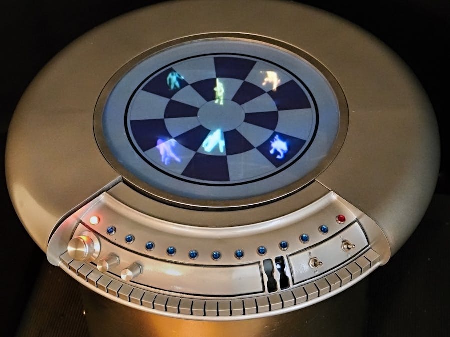 A single-player Holochess table
