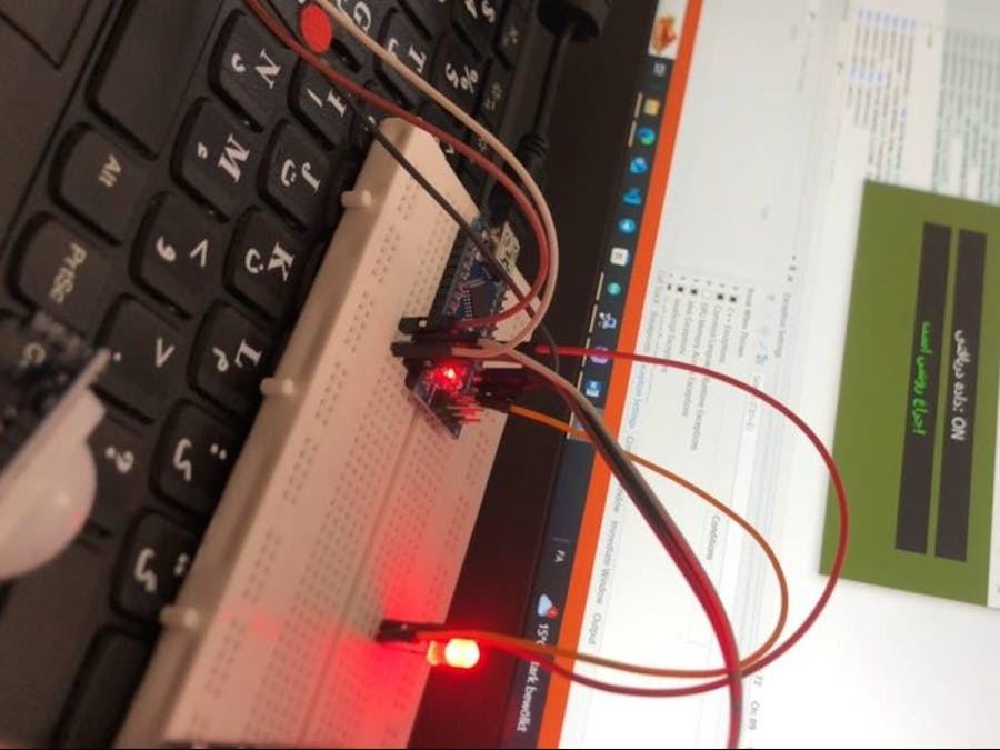 Automatic stairwell light