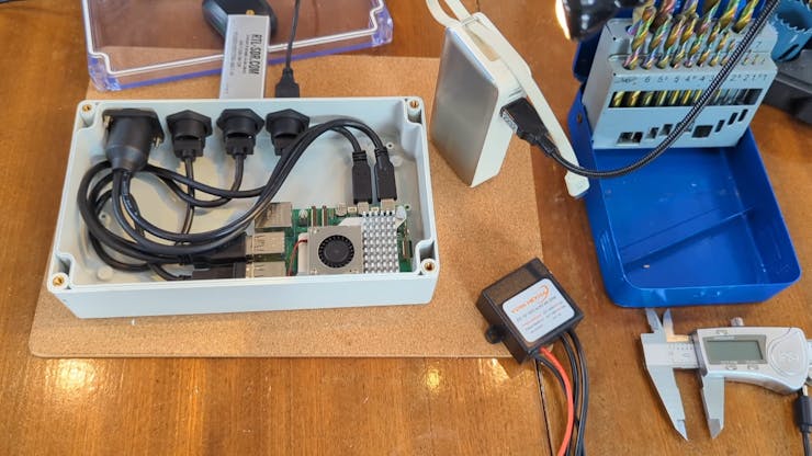 Pi-rate های کارائیب: ماجراجویی جدید در دنیای تکنولوژی! 1 مغز متفکر پشت این عملیات