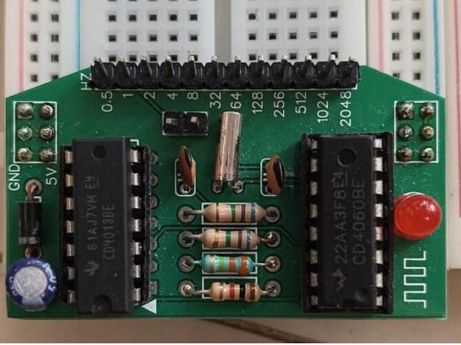 Precise 1Hz Square Wave Generator for Breadboards