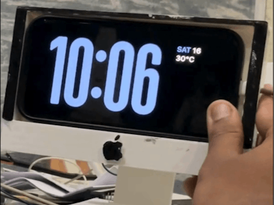 IMac-Style IPhone Charging Stand With Sleep Reminder