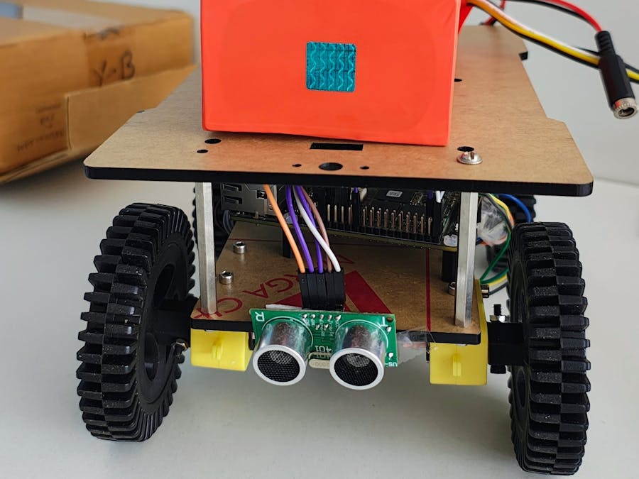 Obstacle Avoidance Robot Using I.MX93 Cortex-M33