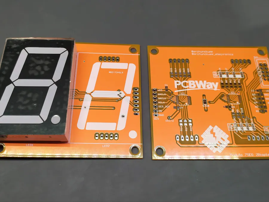 Control of 1.8-inch 7-segment displays with 74HC595