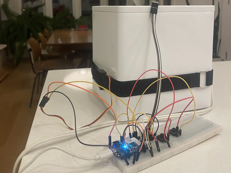 Automated single-room Humidifier