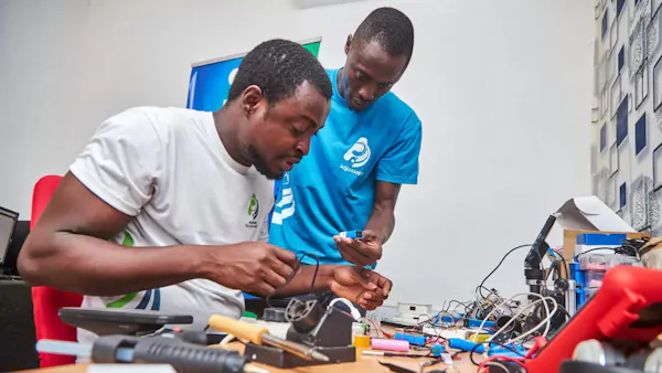 West African Fish Farmers Manage Their Ponds with an IoT-Enabled Smart Probe
