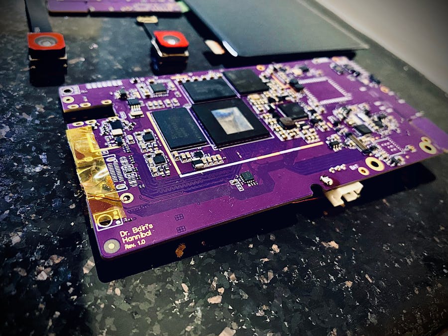 Divine D. - A High Performance GNU/Linux Smartphone