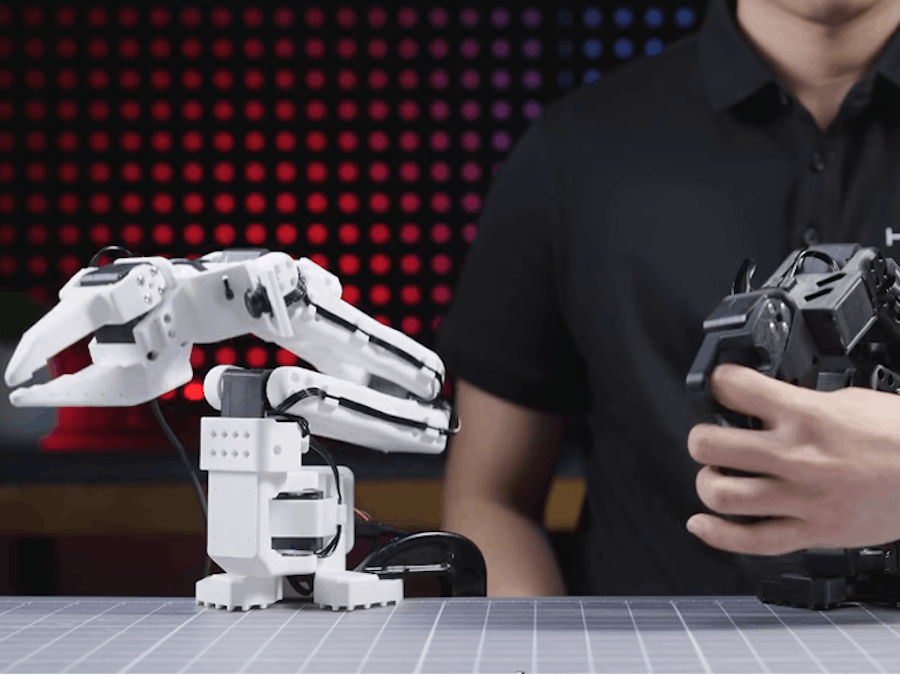 How to Use the Hiwonder LeRobot SO-ARM101 Robotic Arm