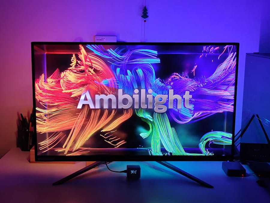 Luciferin dynamic bias light