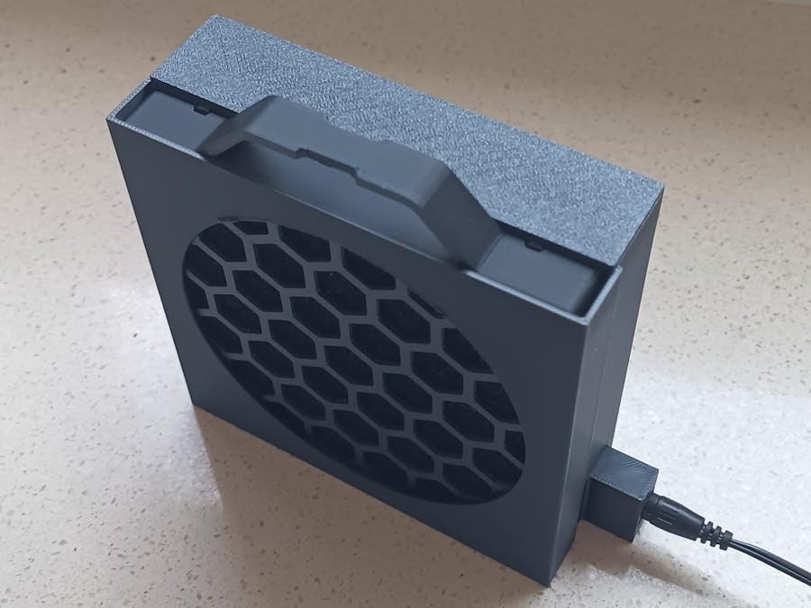 Easy to build Solder Fume Extractor