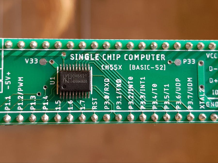 Single Chip Computer running BASIC-52