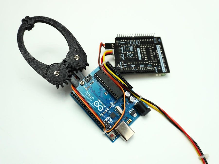 The Ultimate "Servo Claw Game"