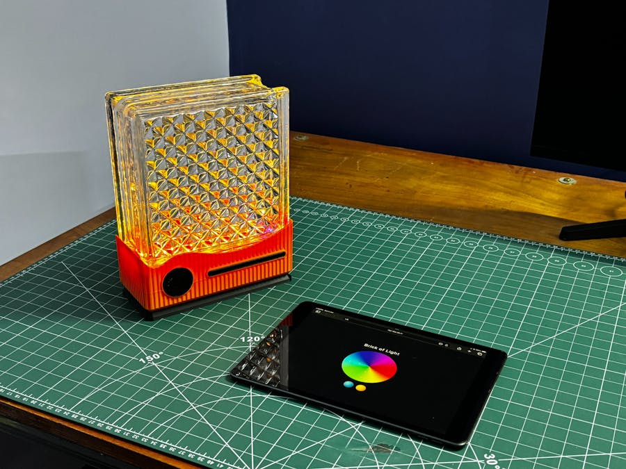 LIGHT BLOCK- Smart Lamp