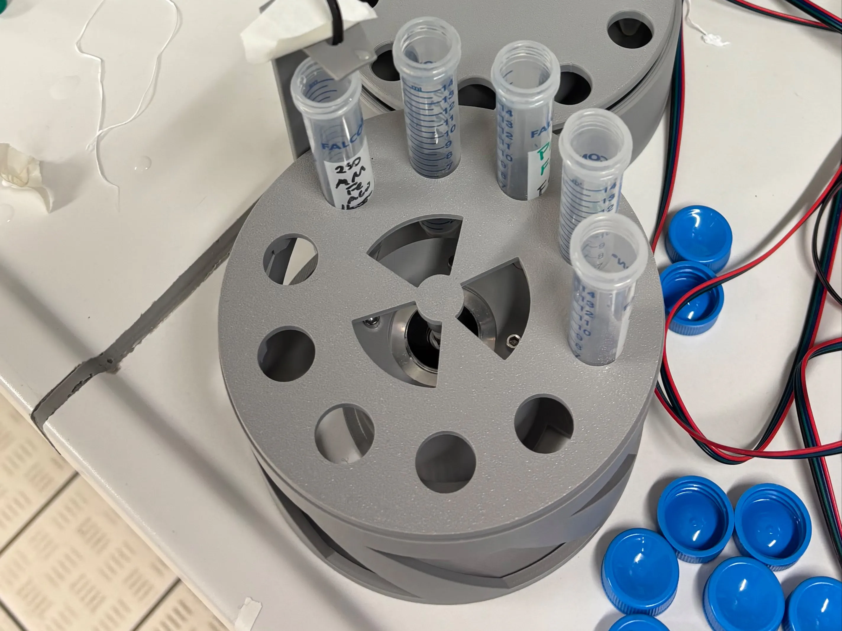 Auto-Sampler Paul: The Open-Source Lab Assistant - Hackster.io