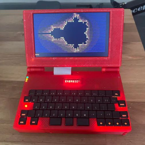 Paula Maddox's LT6502 Is the Compact MOS 6502-Powered Netbook From