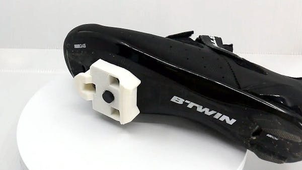 CycloWatt Takes the Cycling Power Meter Off Your Bike and Moves It Where the Power Goes: Your Feet
