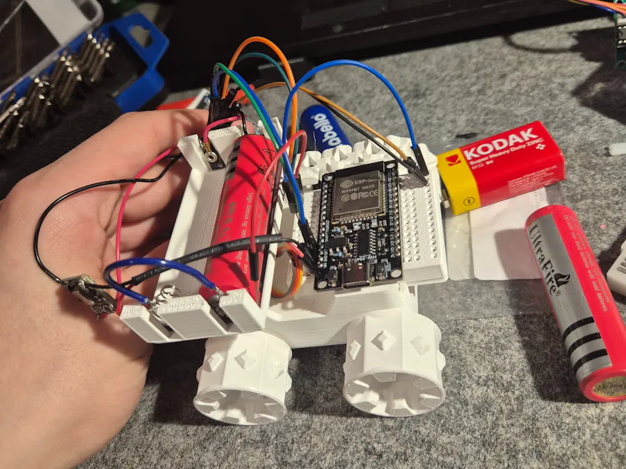 Smars rc rover Esp32 360 degree servo