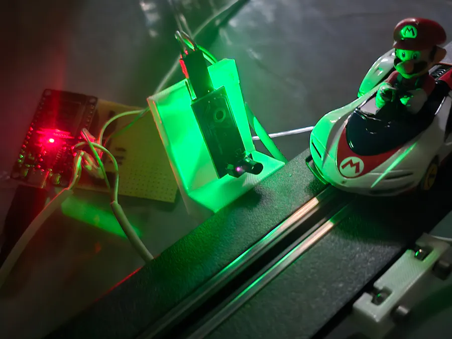 Digitalising a Slotcar-Track using MQTT (and AI)