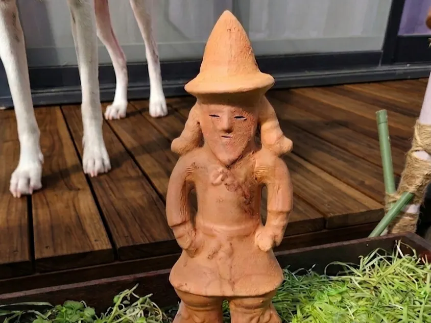 The HANIWA: Timeless yet Cutting-edge Irrigatable Scarecrow